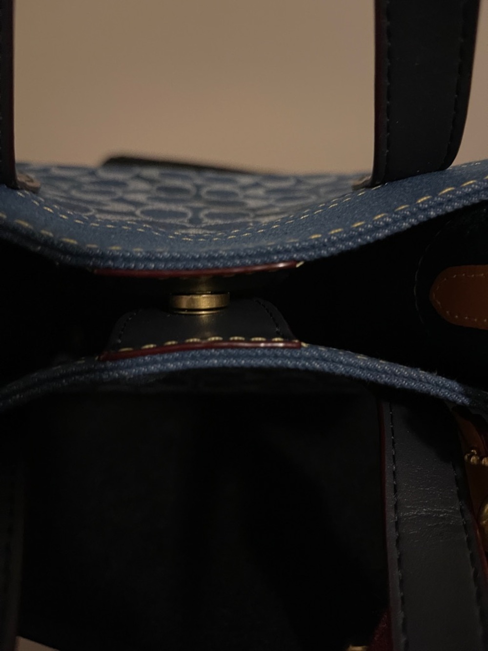 NWOT...Coach Blue Signature Denim Satchel with Red Striped Strap - Picture 9 of 9